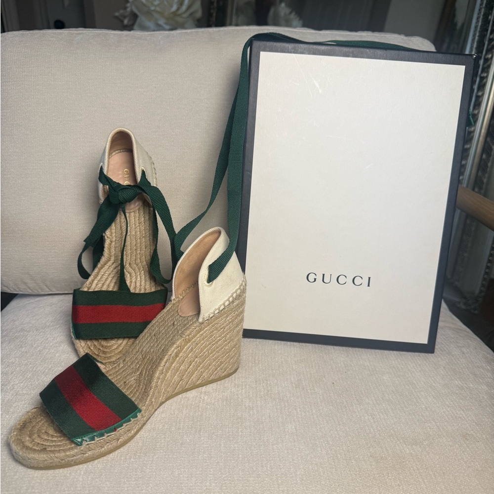 Gucci Women's Tan and Green Wedge Sandals